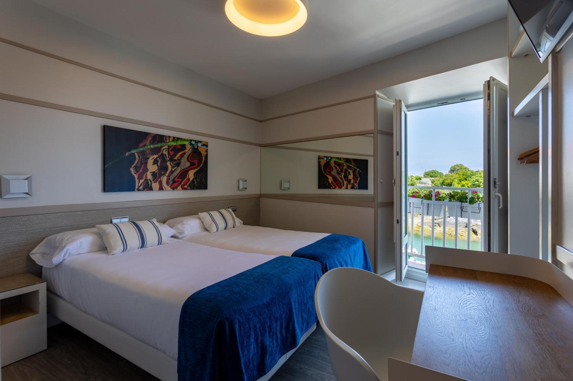 Double Room Balcony Sea View